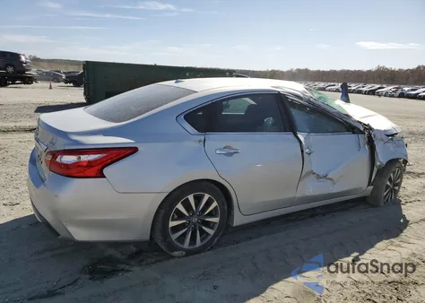 2017 Nissan Altima 2.5 z USA, uszkodzony, nr VIN 1N4AL3APXHC258373